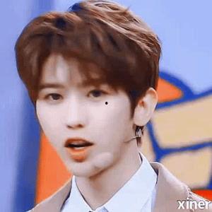 明星爆料吃瓜蔡徐坤视频,揭秘明星圈幕后故事  第1张