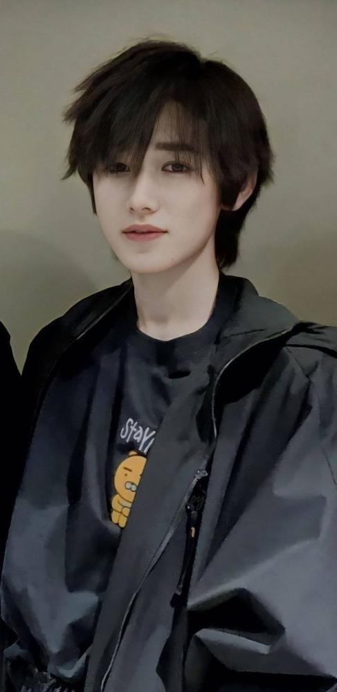 娱乐圈爆料宋亚轩是直男,娱乐圈中的直男魅力  第2张